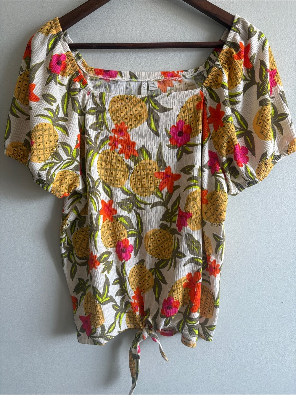 Cato Pineapple Print Tie Front Blouse Medium Tropical Puff Sleeve